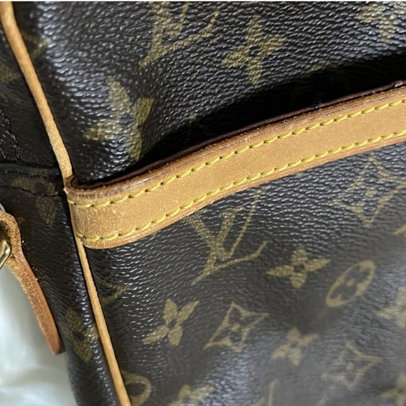 LV Amazon cross body - Picture 2 of 6